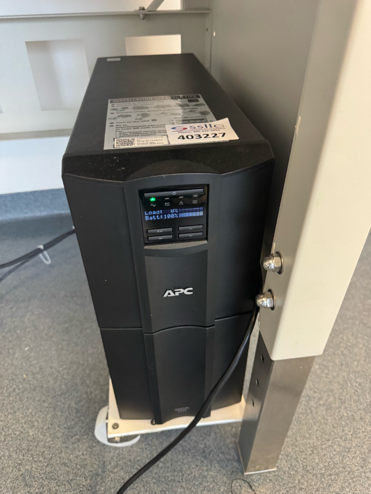 Image of APC Smart-UPS 2200 Uninterruptible Power Supply